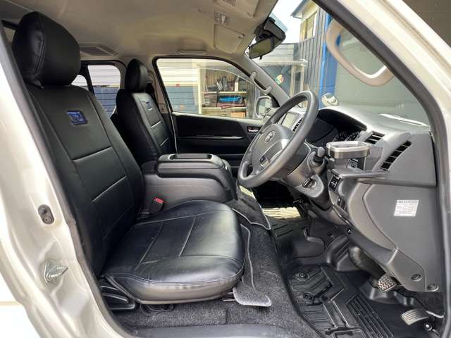 ハイエースバン 2020/R02