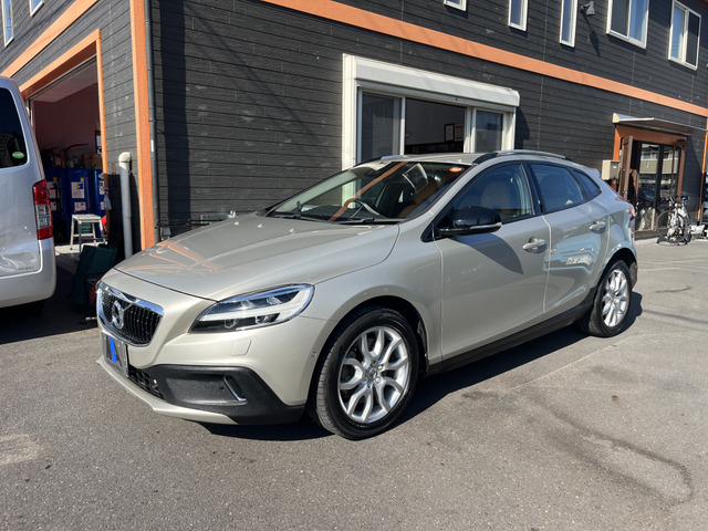 V40クロスカントリー 2017/H29