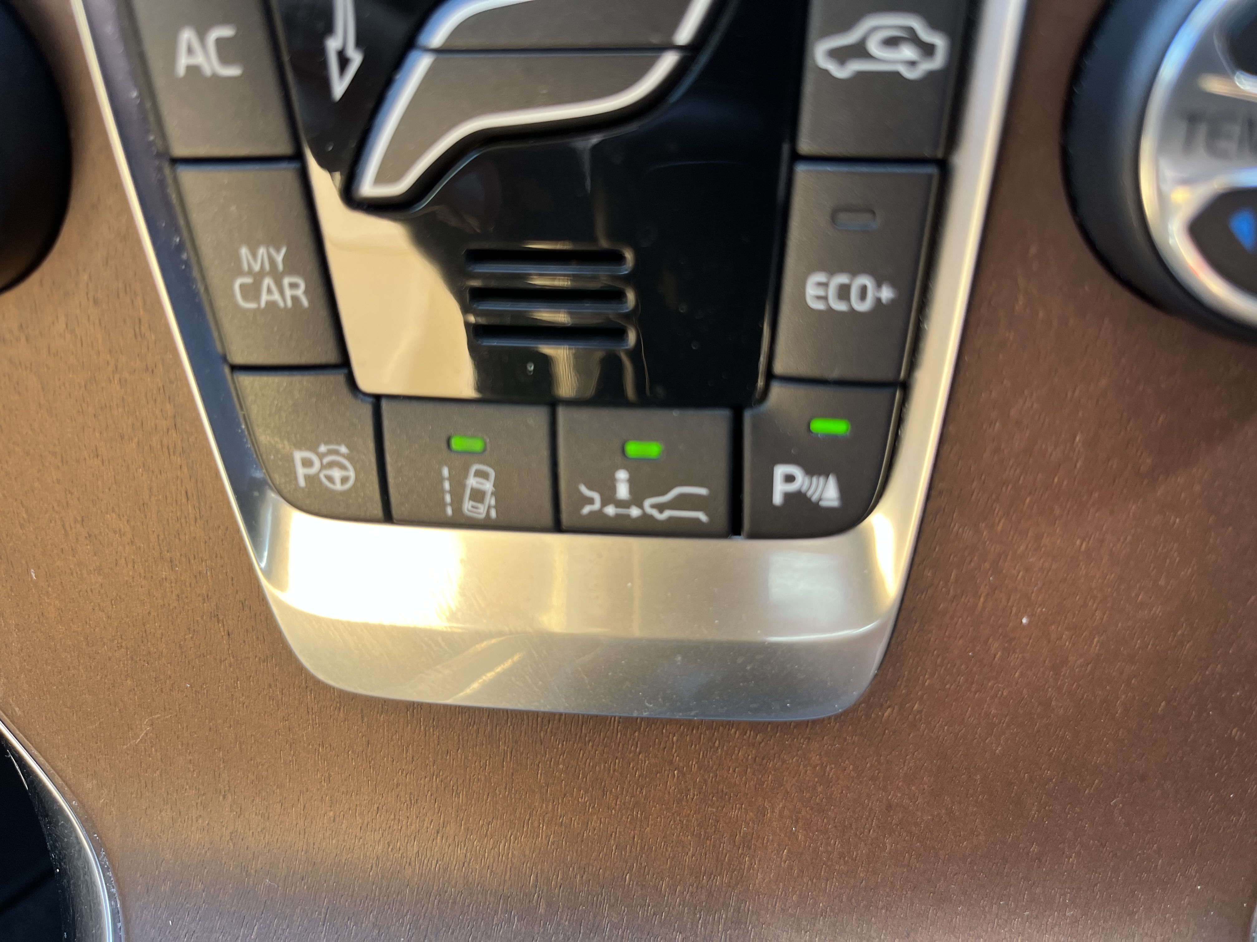 V40クロスカントリー 2017/H29