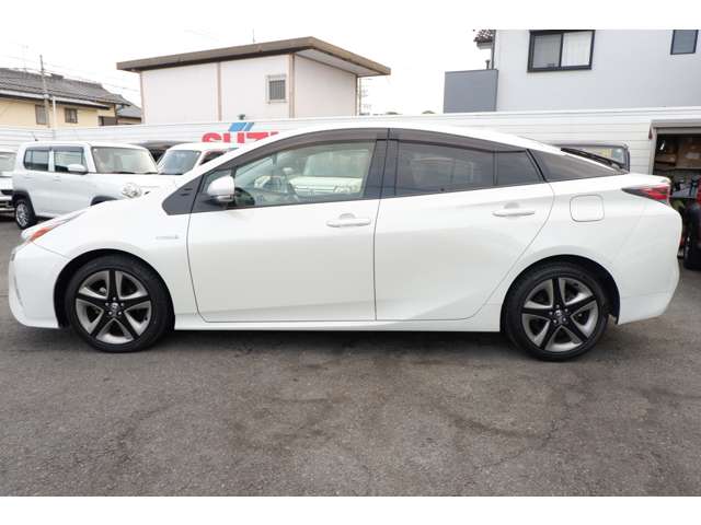 プリウス 2016/H28