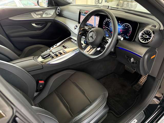 GT 4ドアクーペ 2025/R07
