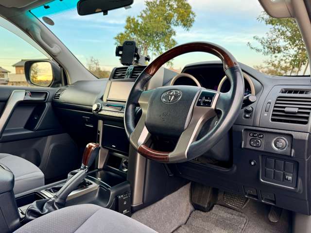 ランドクルーザープラド 2012/H24