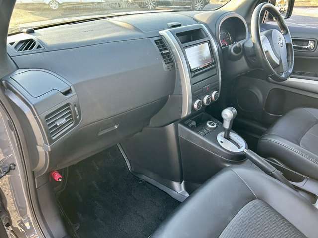 エクストレイル 2012/H24