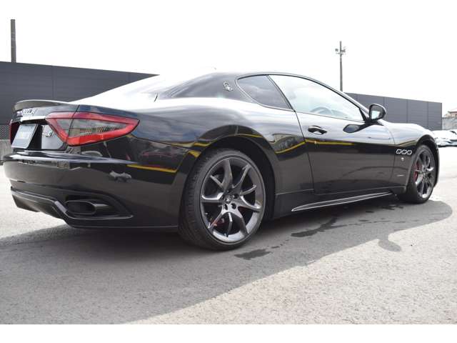 グラントゥーリズモ 2013/H25