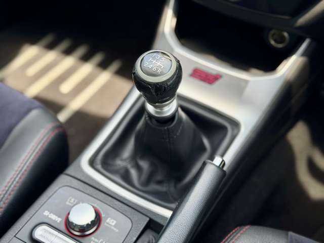 インプレッサSTI 2010/H22