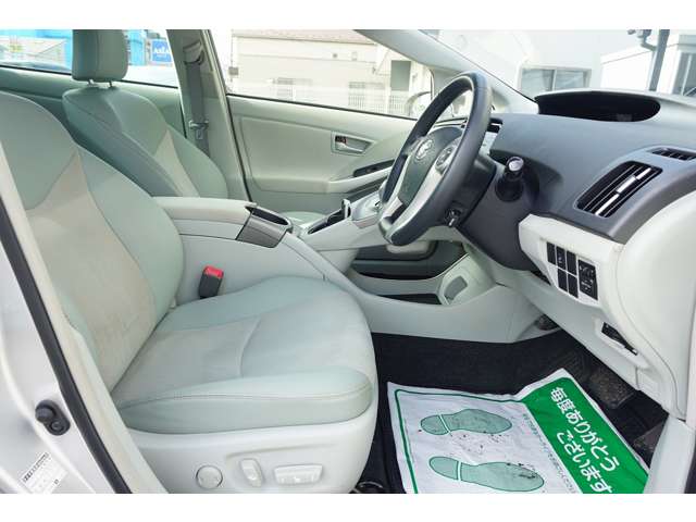 プリウス 2013/H25