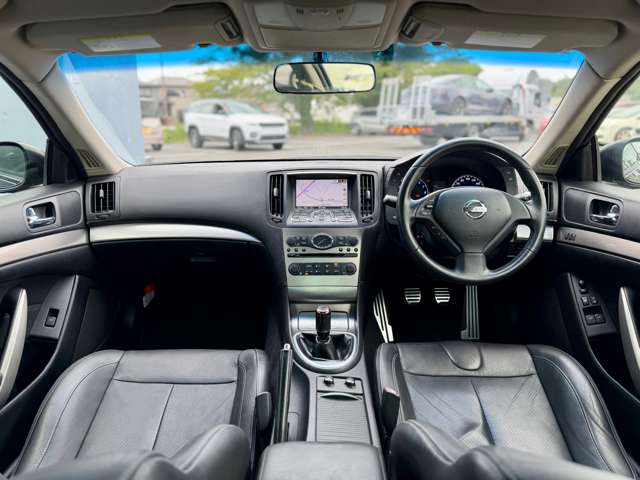 スカイラインクーペ 2011/H23