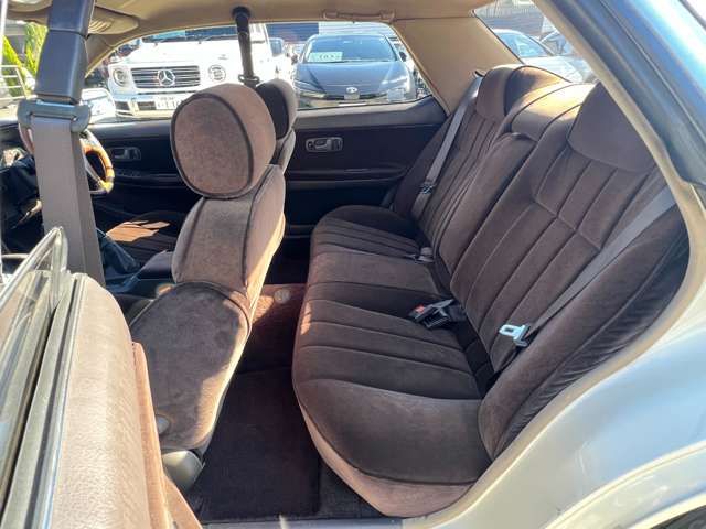 ローレル 1989/H01