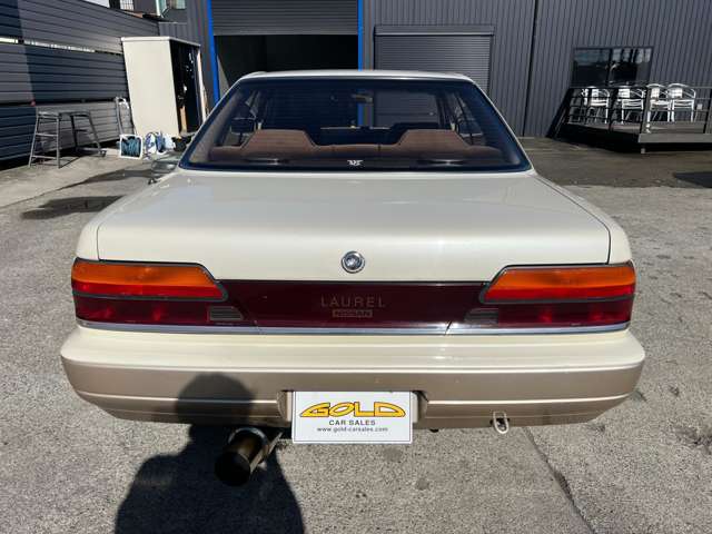 ローレル 1989/H01