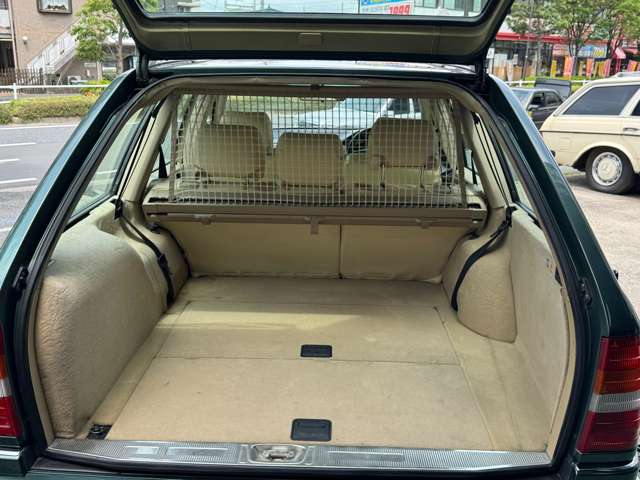 Eクラスワゴン 1994/H06