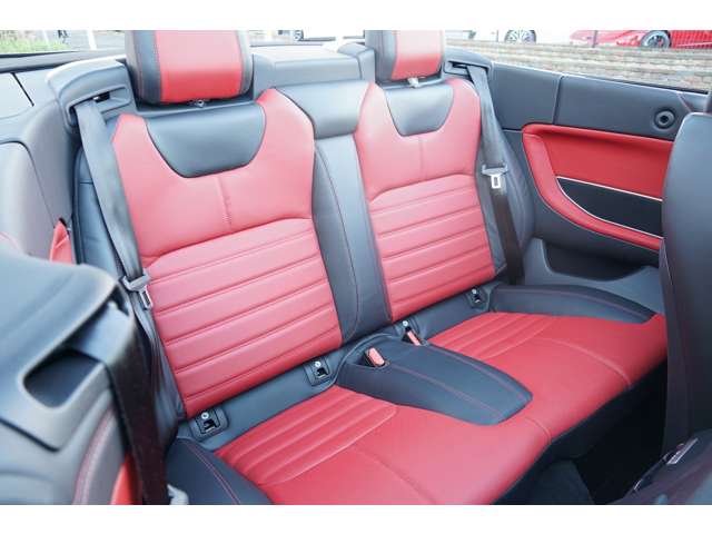 レンジローバーイヴォークコンバーチブル 2017/H29