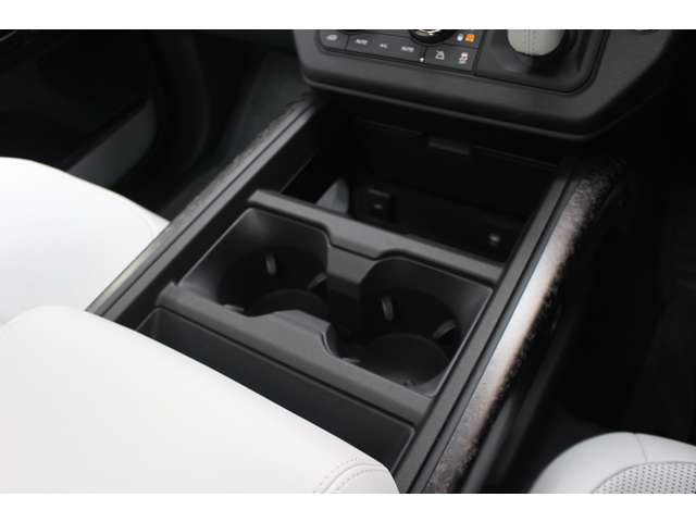 ディフェンダー 2025/R07