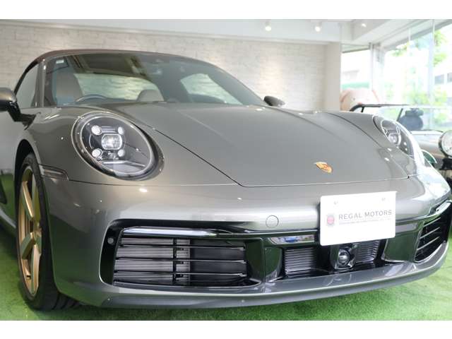 911 2021/R03