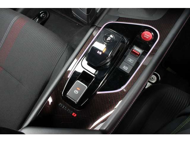 ノートオーラ 2022/R04