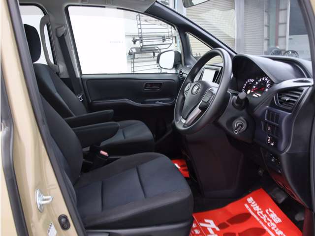 ヴォクシー 2014/H26