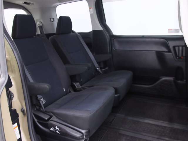 ヴォクシー 2014/H26