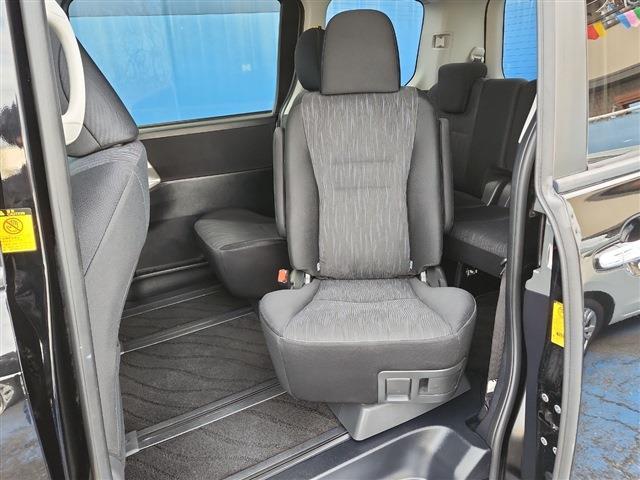 ヴォクシー 2011/H23