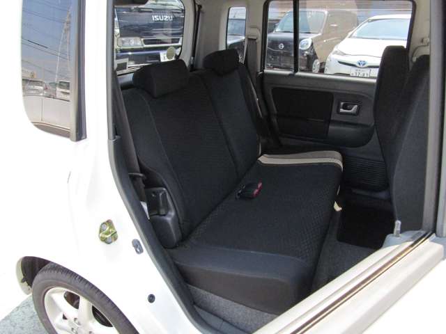 アルトラパン 2006/H18