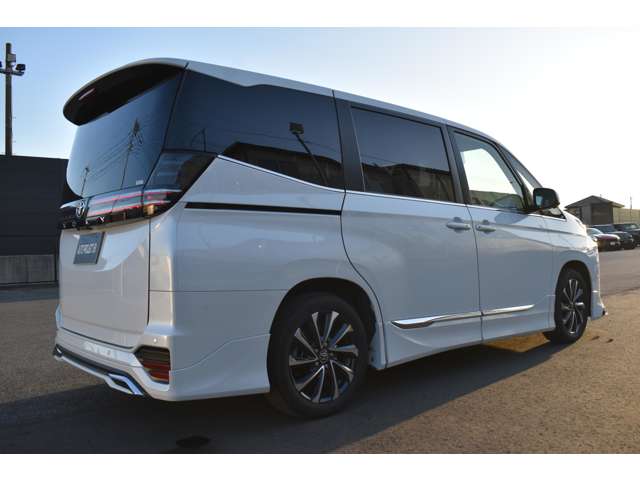 ヴォクシー 2022/R04