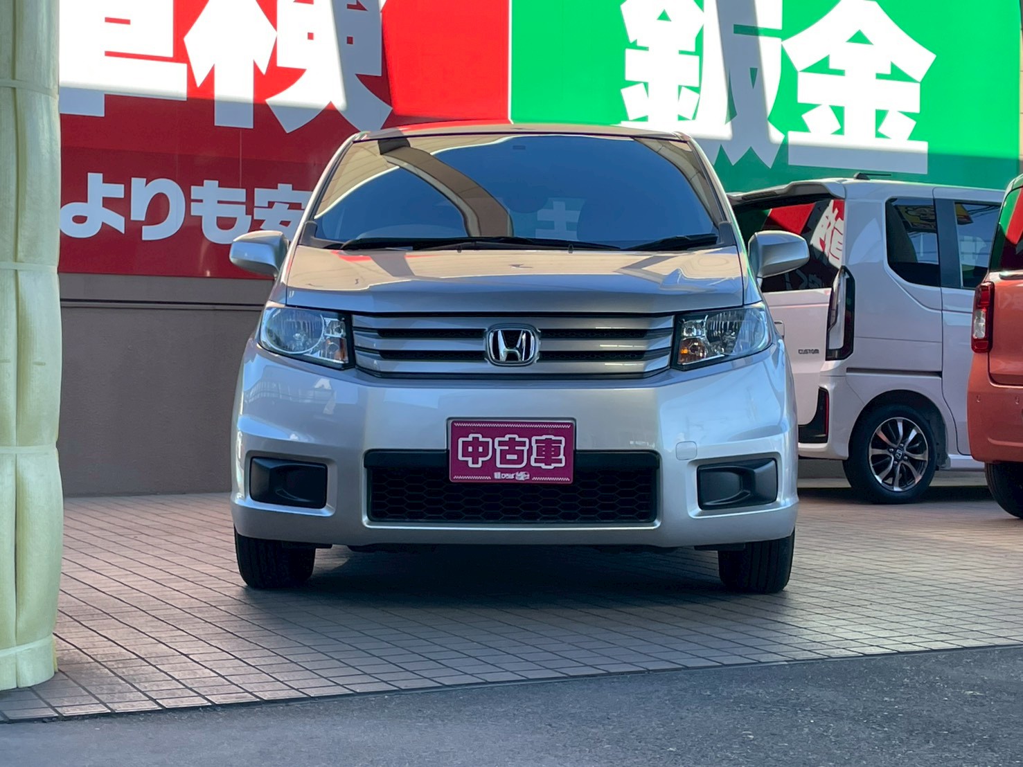 フリードスパイク 2011/H23