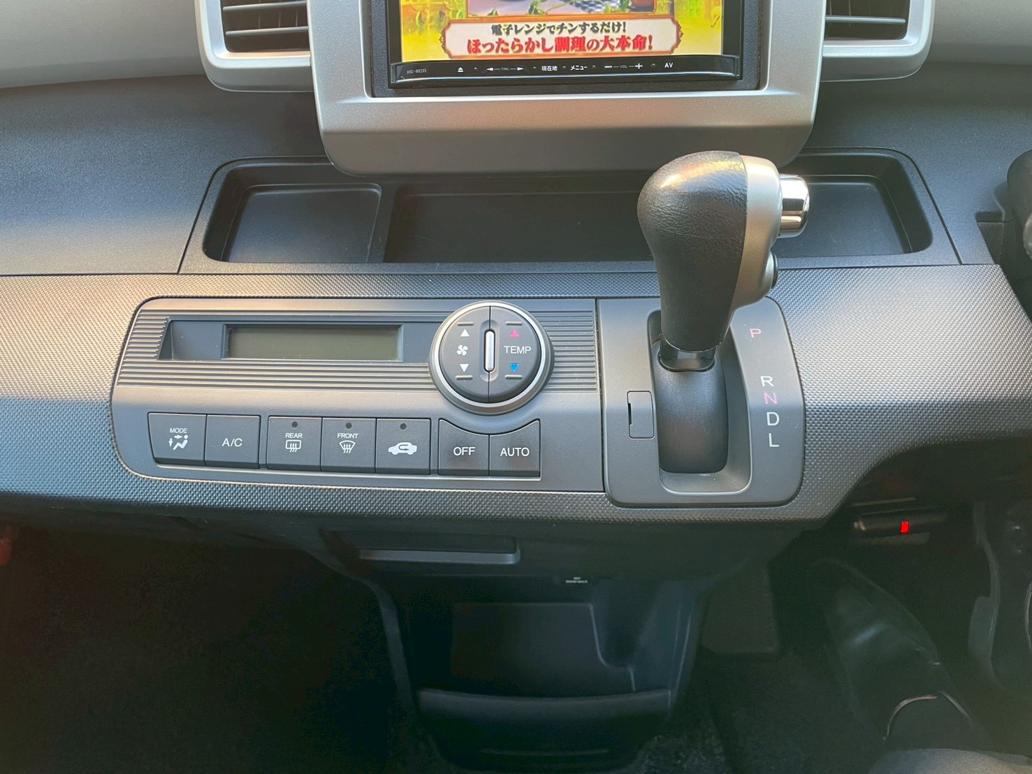 フリードスパイク 2011/H23