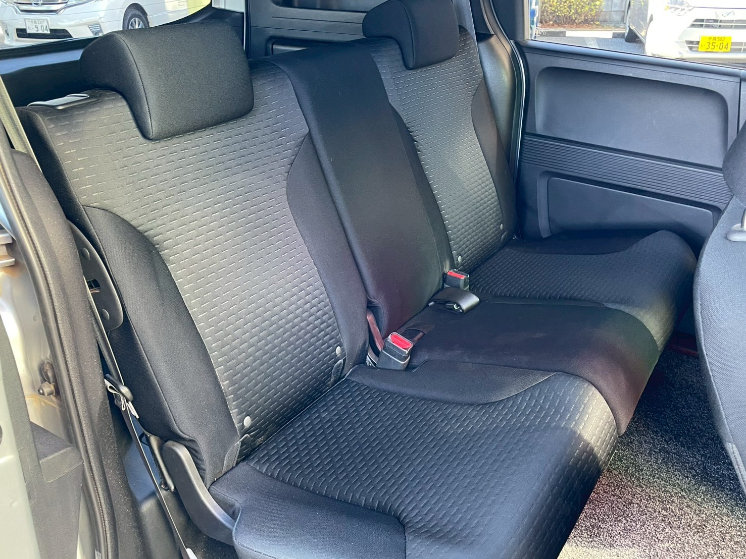 フリードスパイク 2011/H23