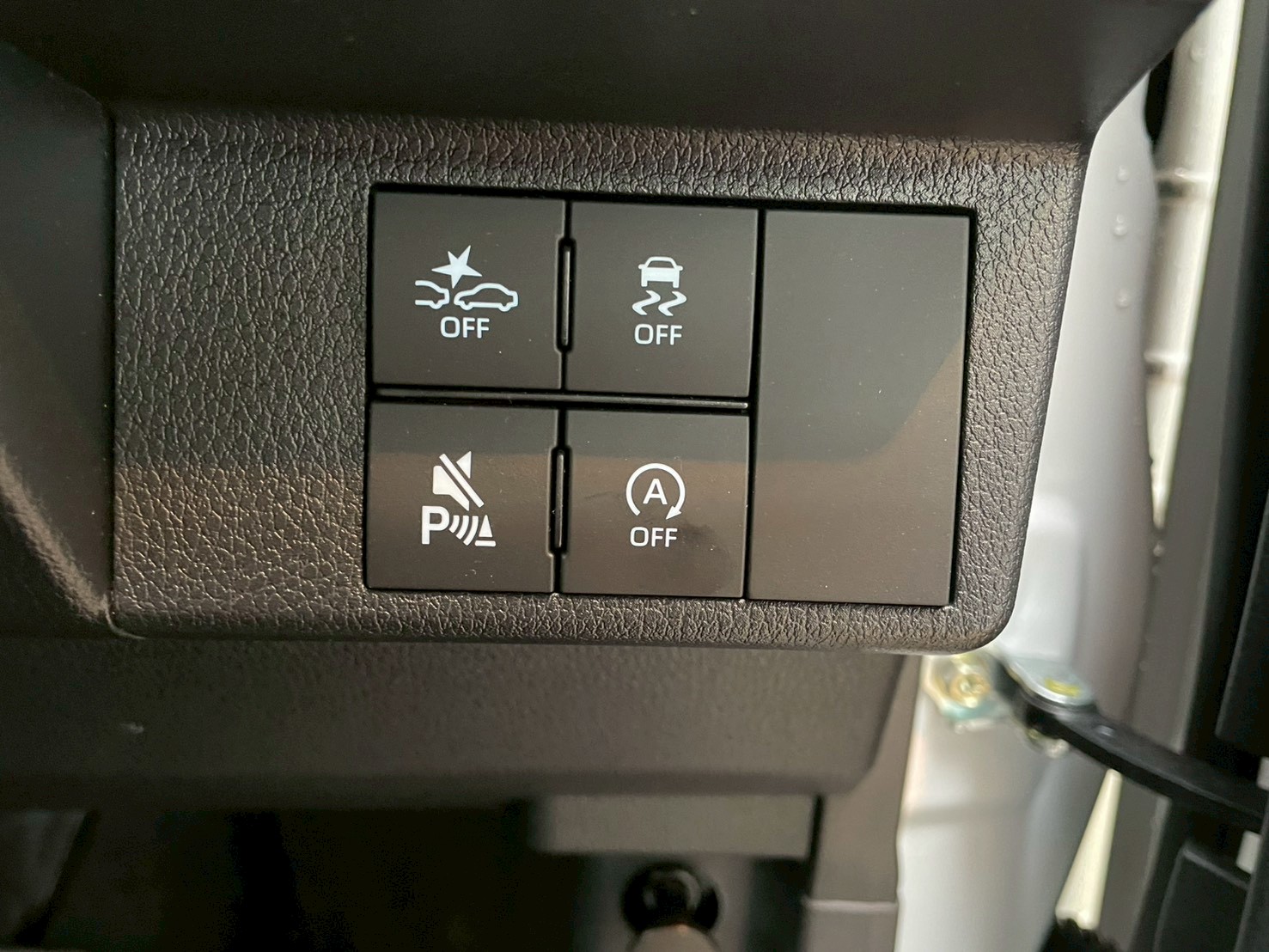 ムーヴキャンバス 2025/R07