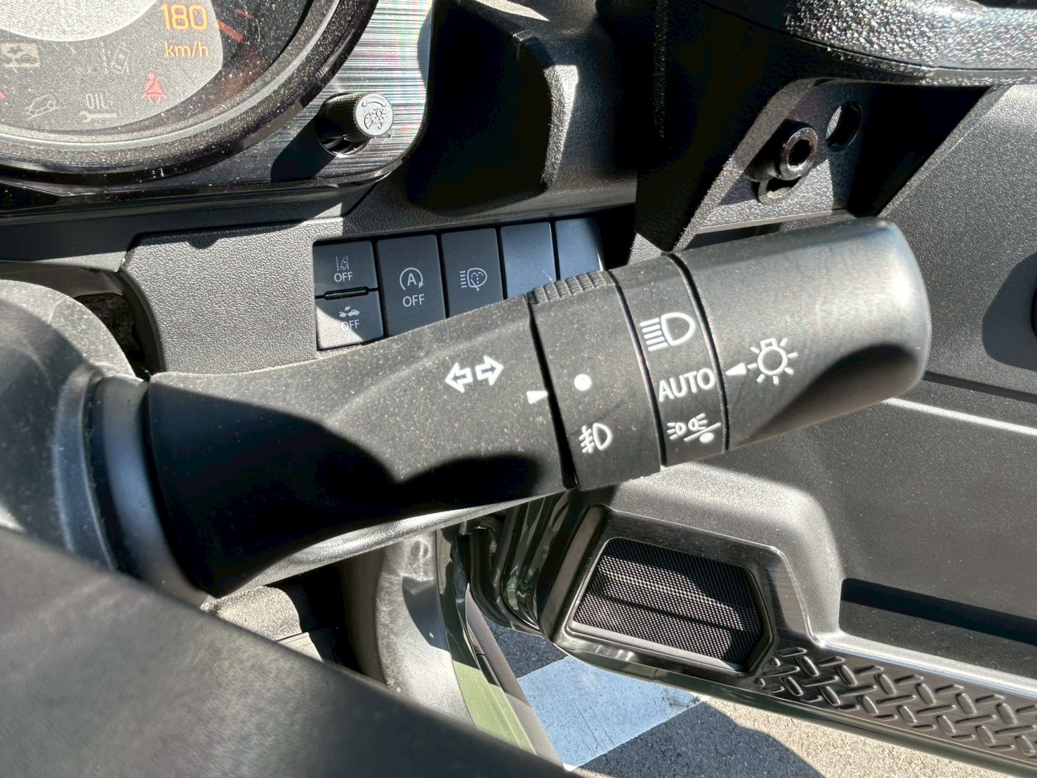 ジムニーシエラ 2022/R04