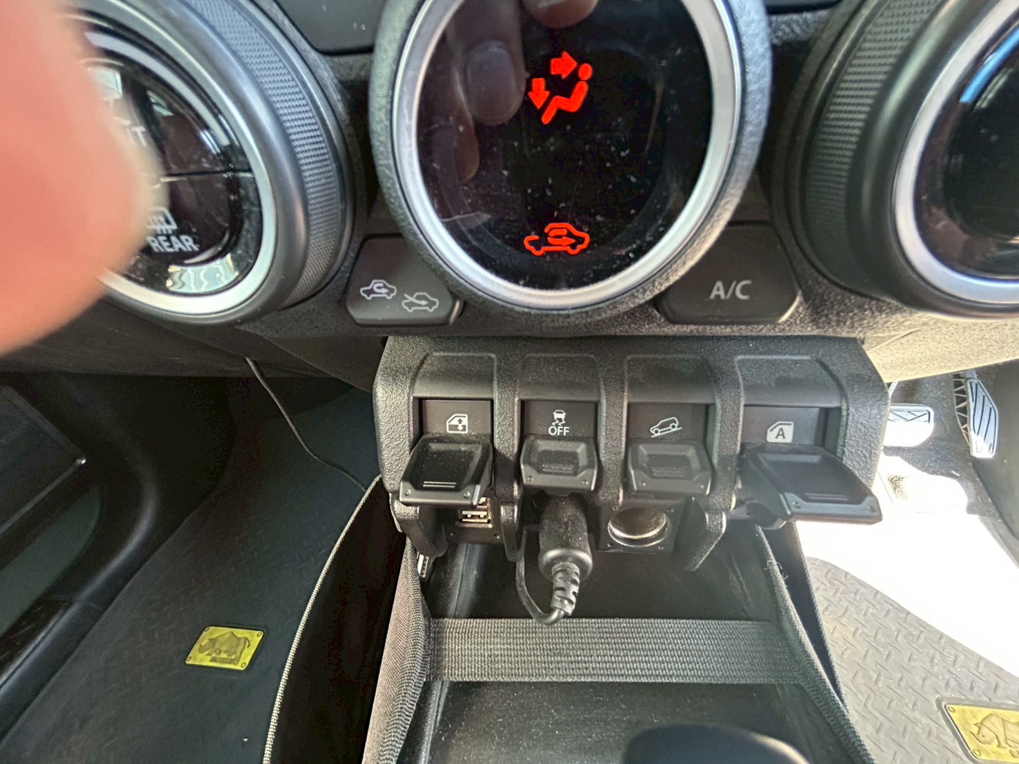 ジムニーシエラ 2022/R04