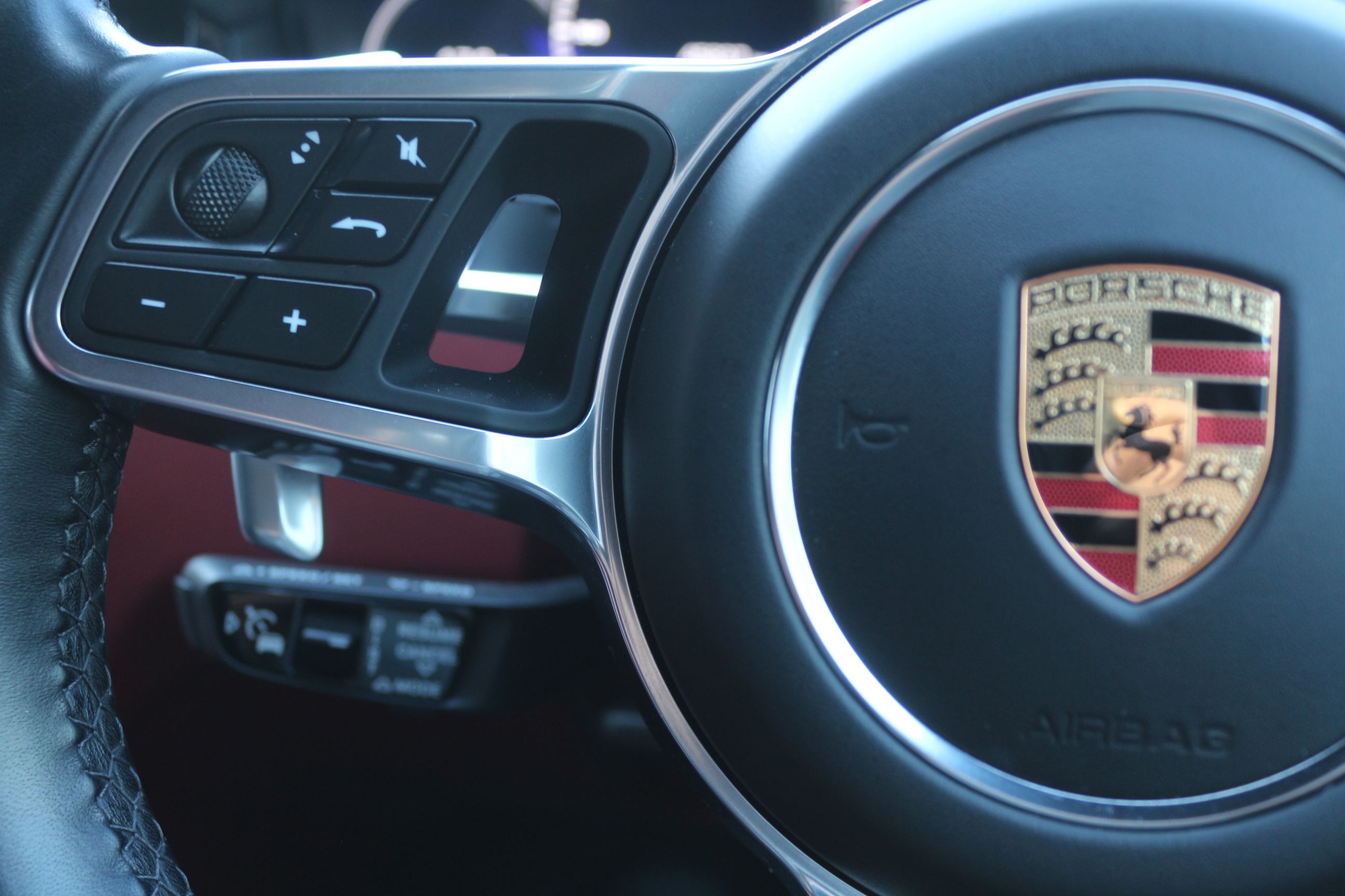 カイエン 2020/R02