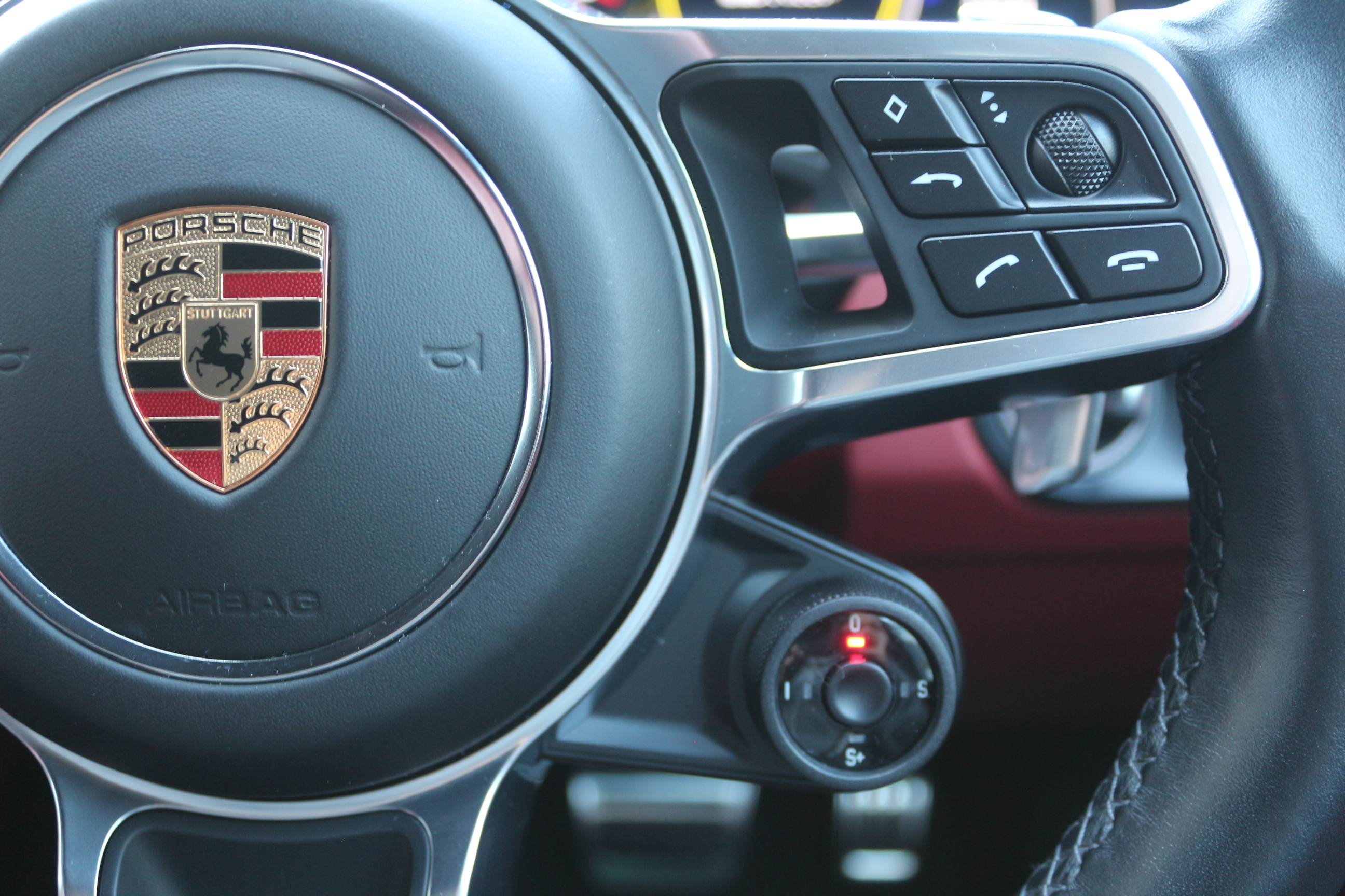 カイエン 2020/R02