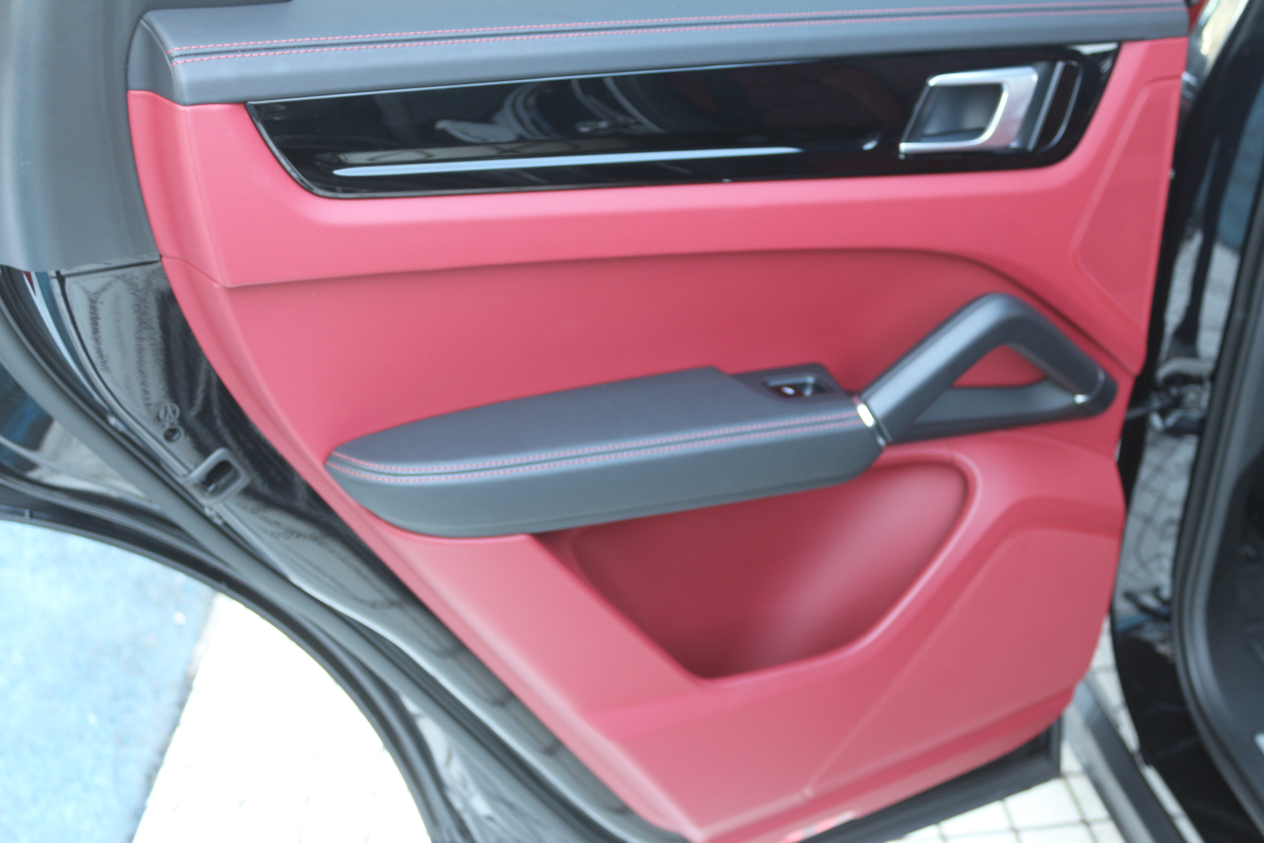 カイエン 2020/R02