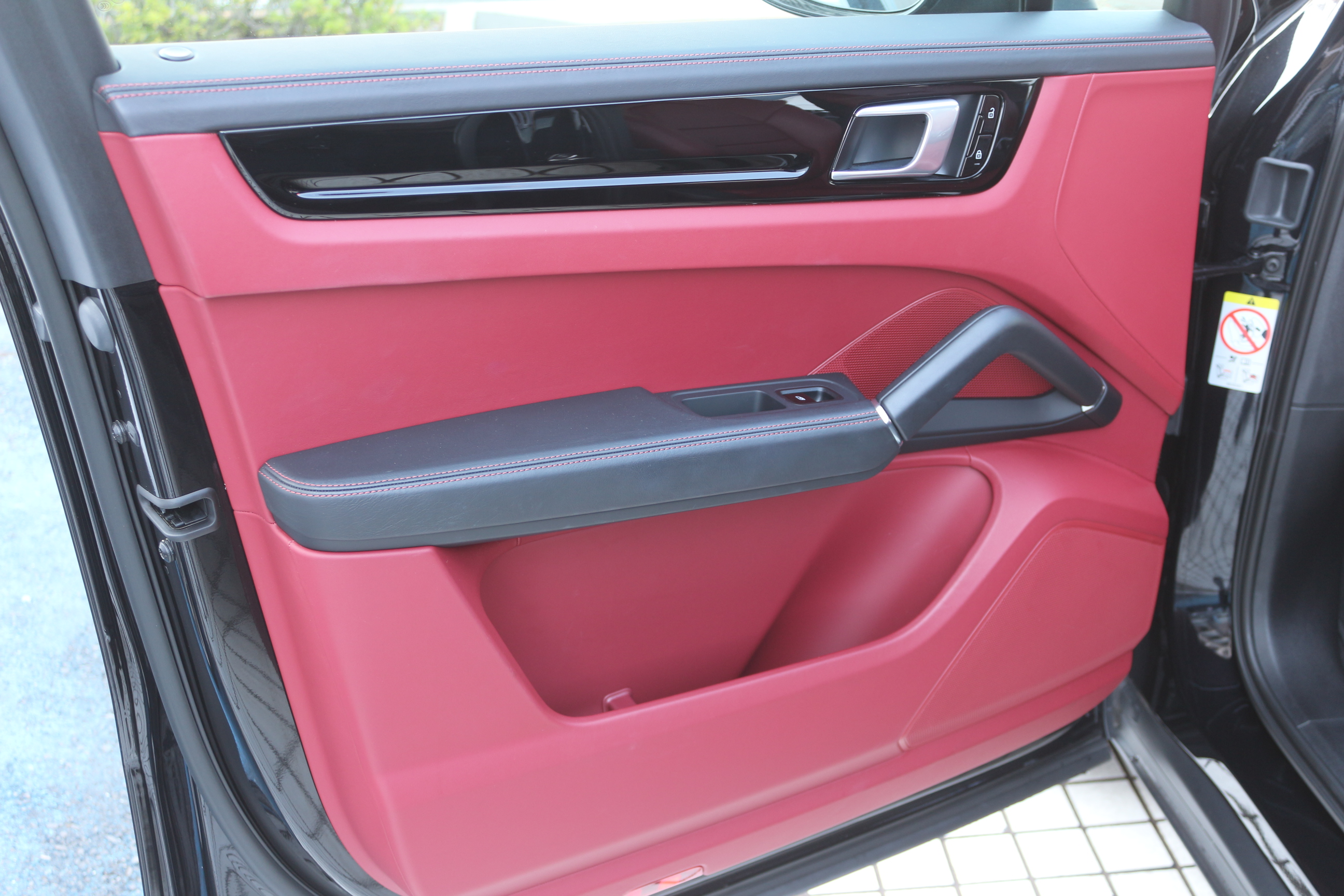 カイエン 2020/R02