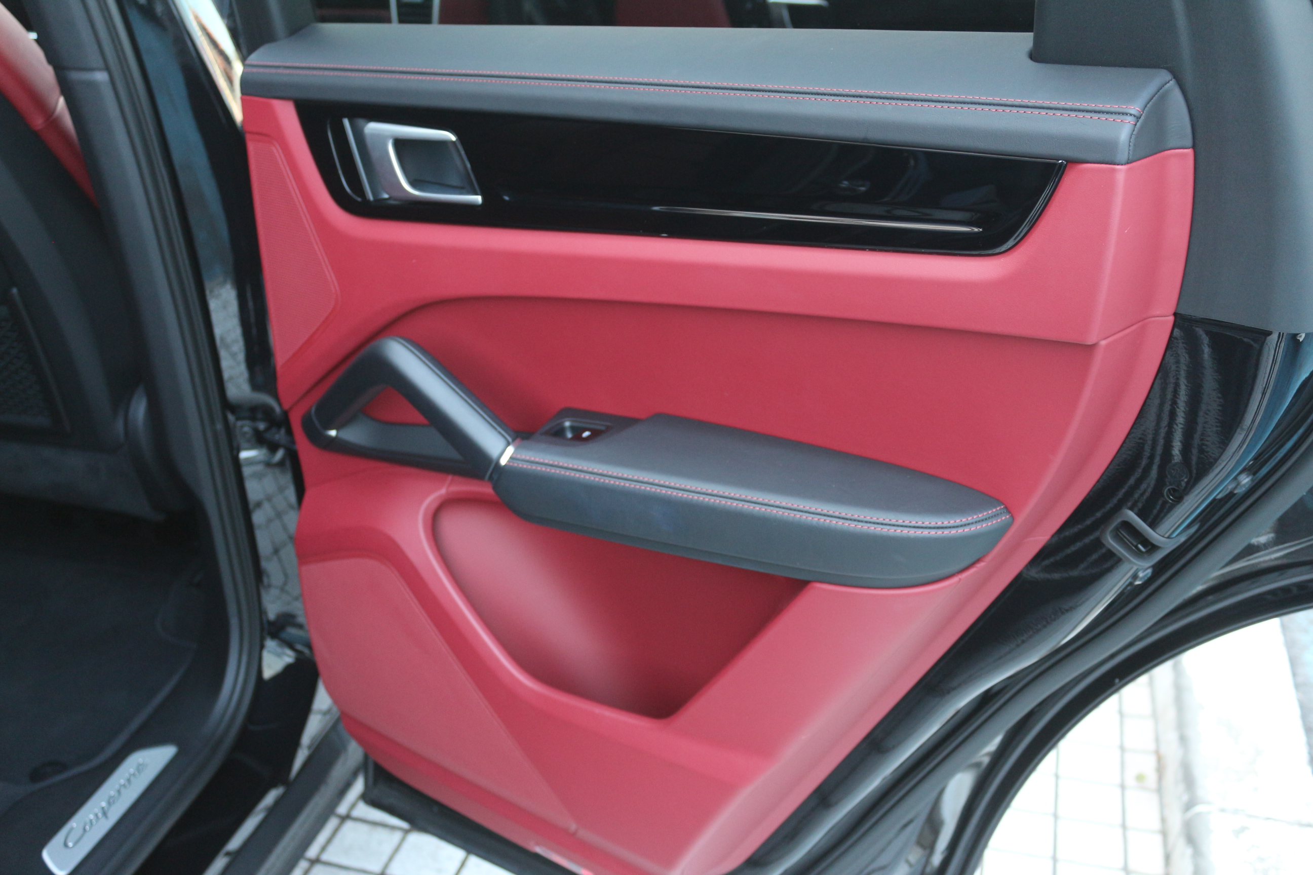 カイエン 2020/R02