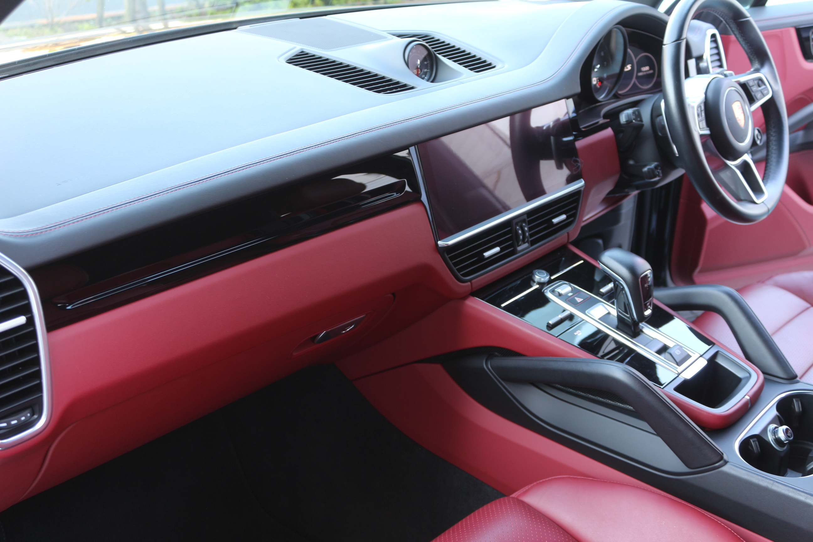 カイエン 2020/R02