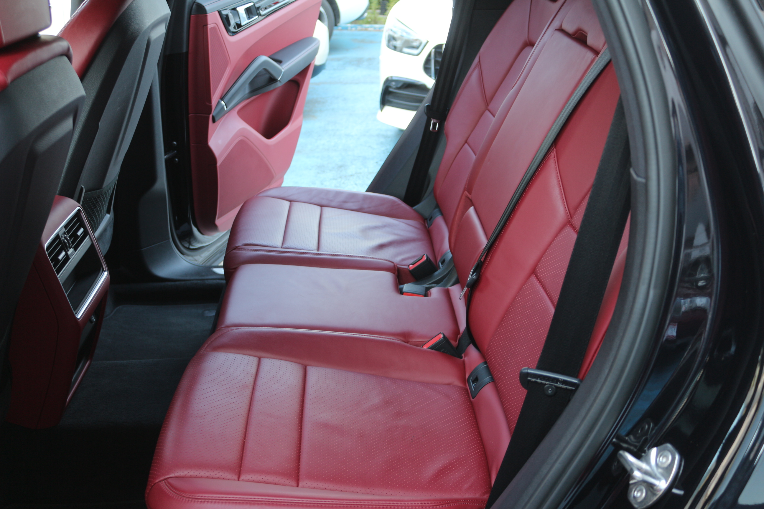 カイエン 2020/R02