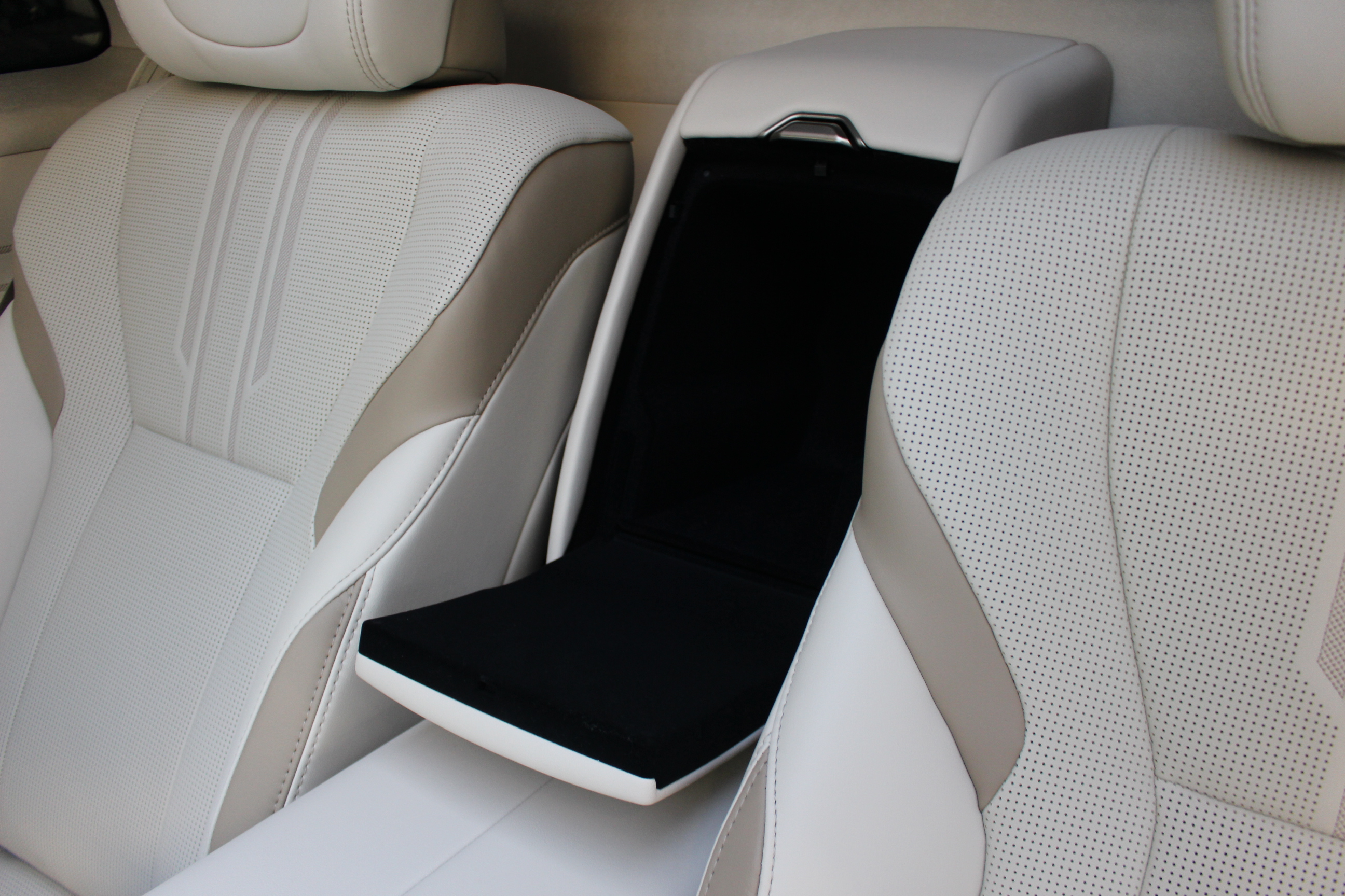 センチュリー 2025/R07