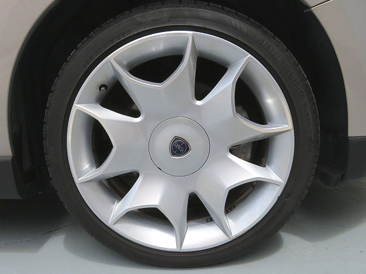 デルタ 2013/H25