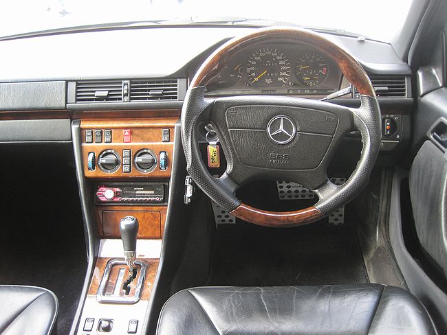 Eクラスワゴン 1994/H06