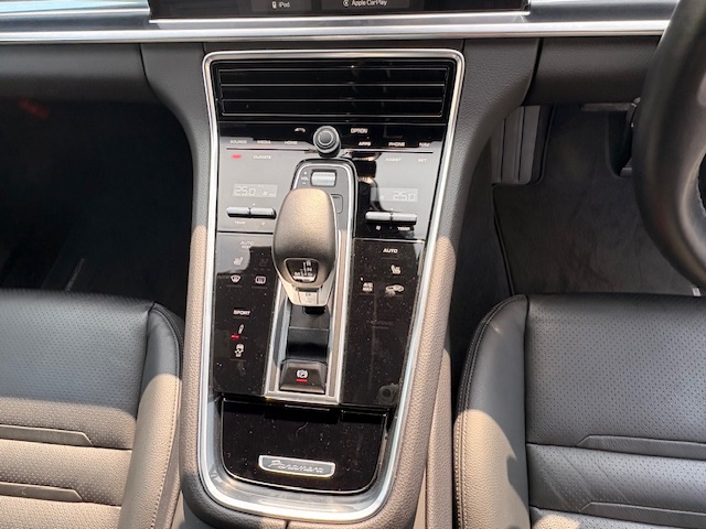 パナメーラ 2017/H29