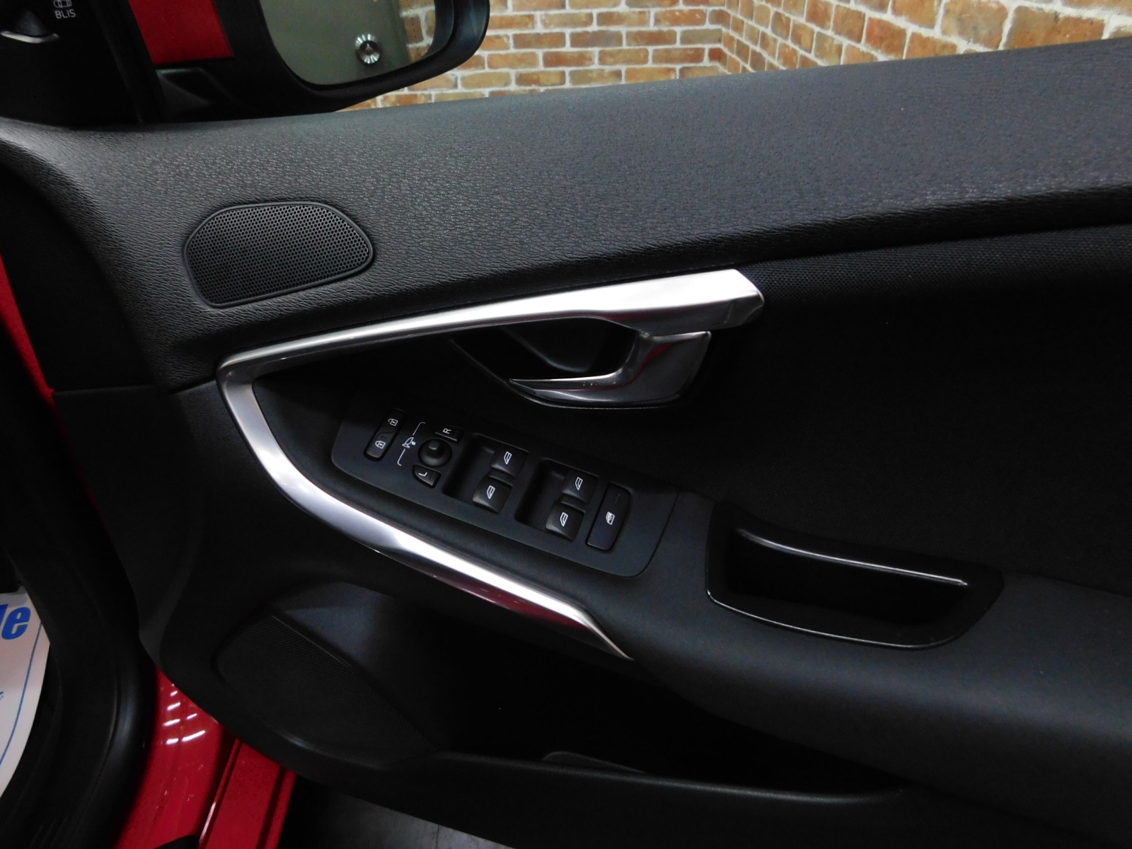 V40 2016/H28