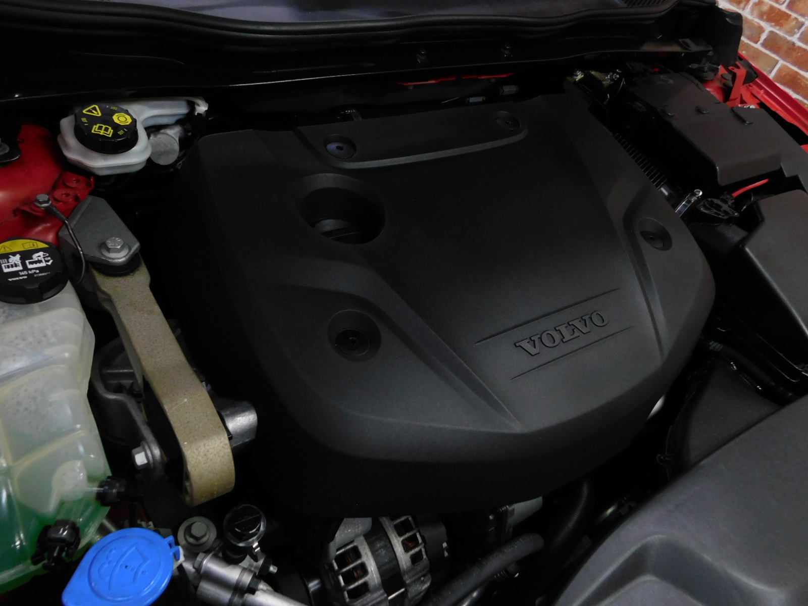 V40 2016/H28