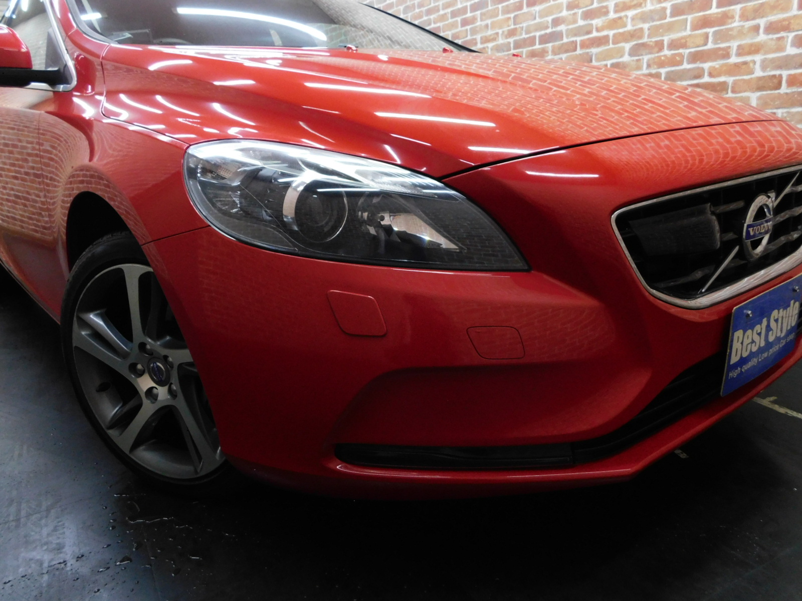 V40 2016/H28