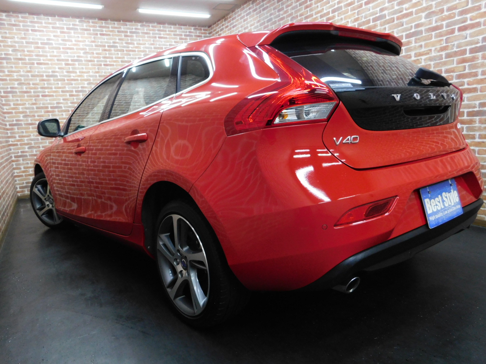 V40 2016/H28
