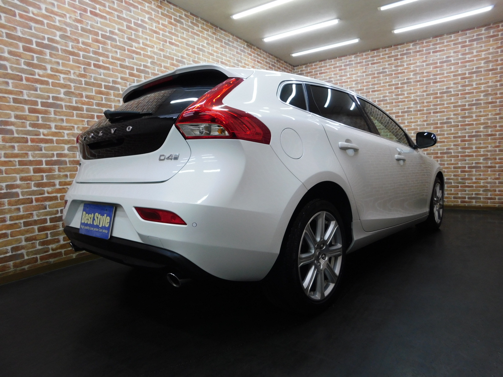 V40 2018/H30