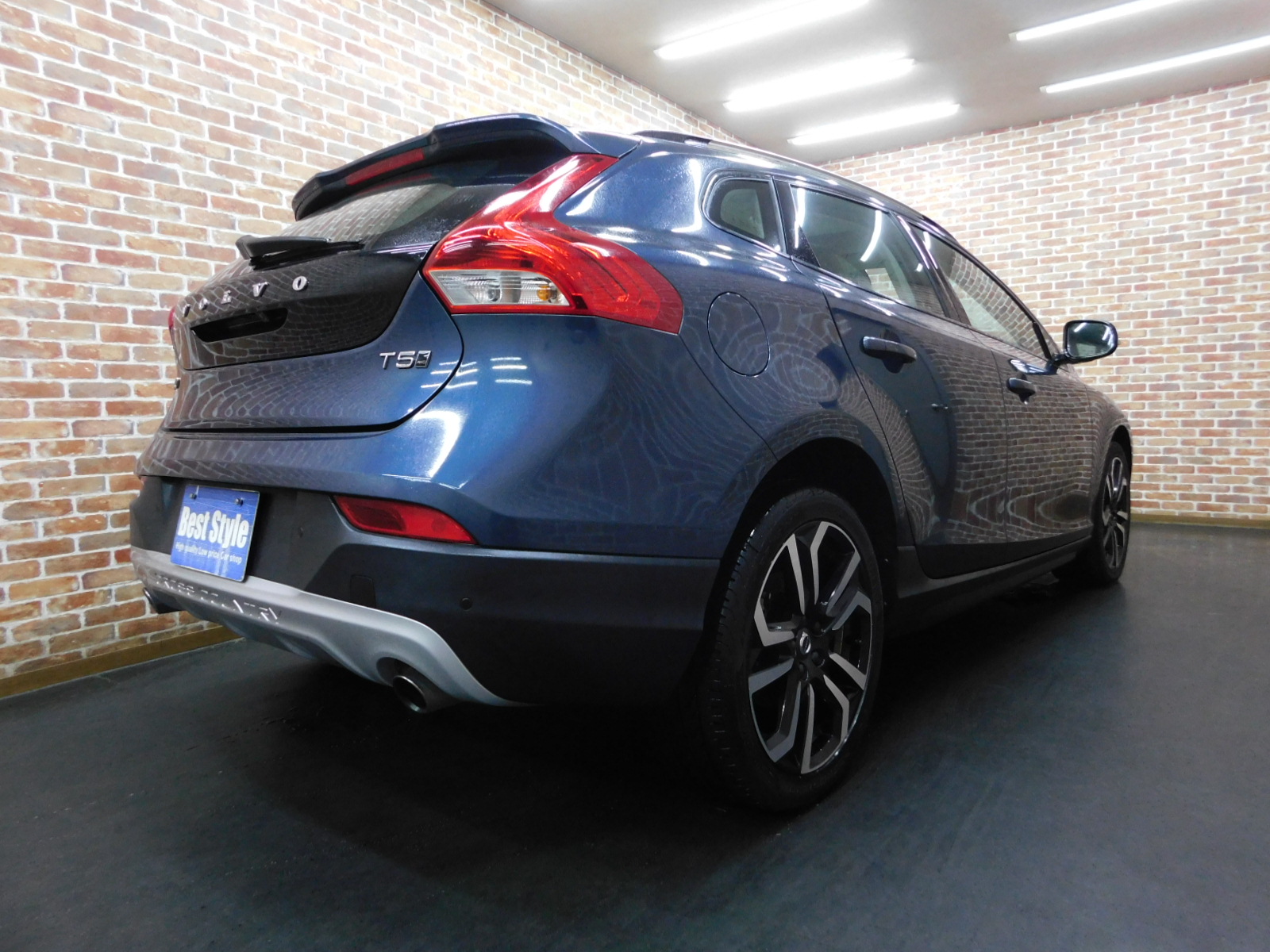 V40クロスカントリー 2016/H28