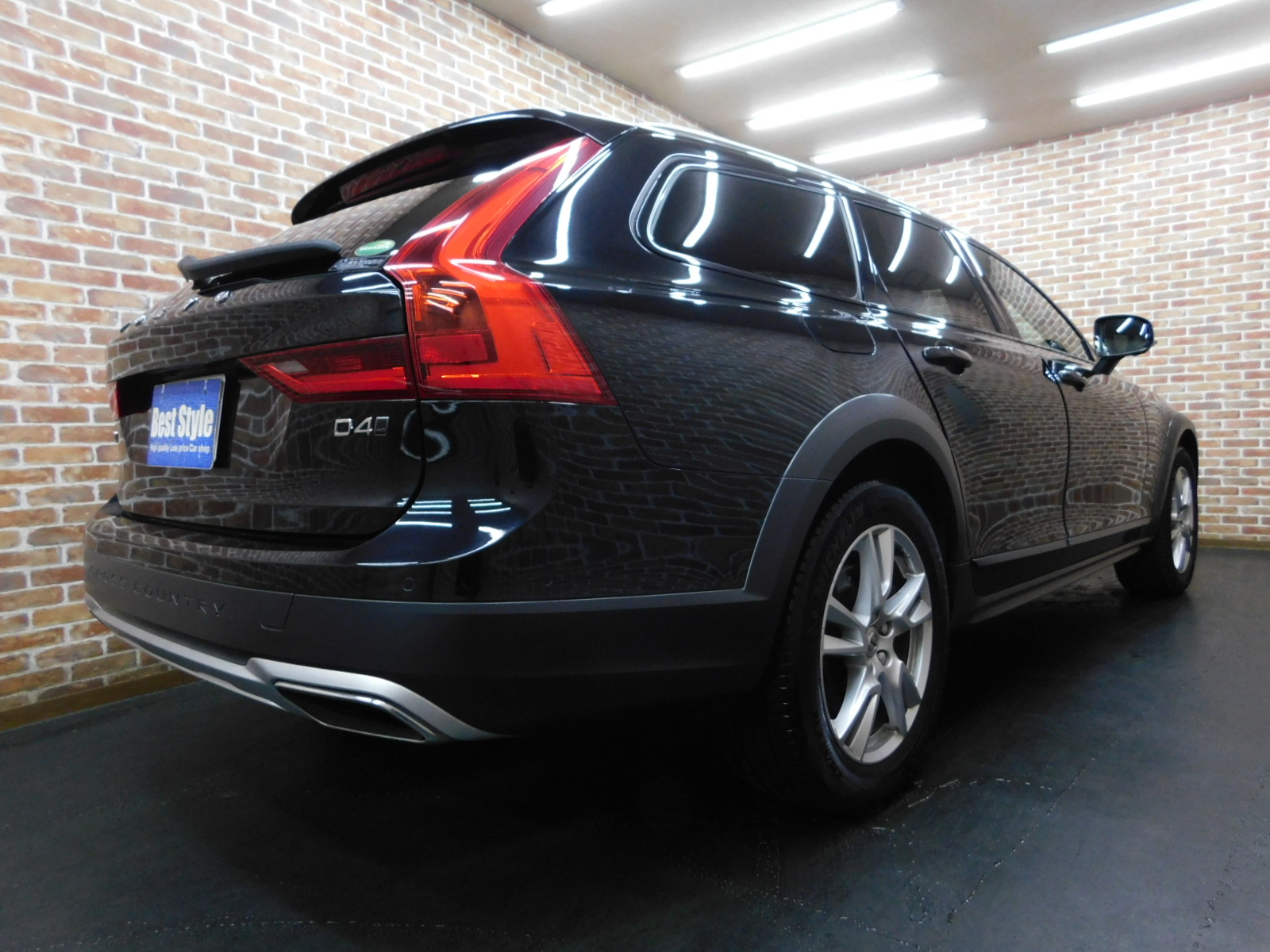 V90クロスカントリー 2019/R01