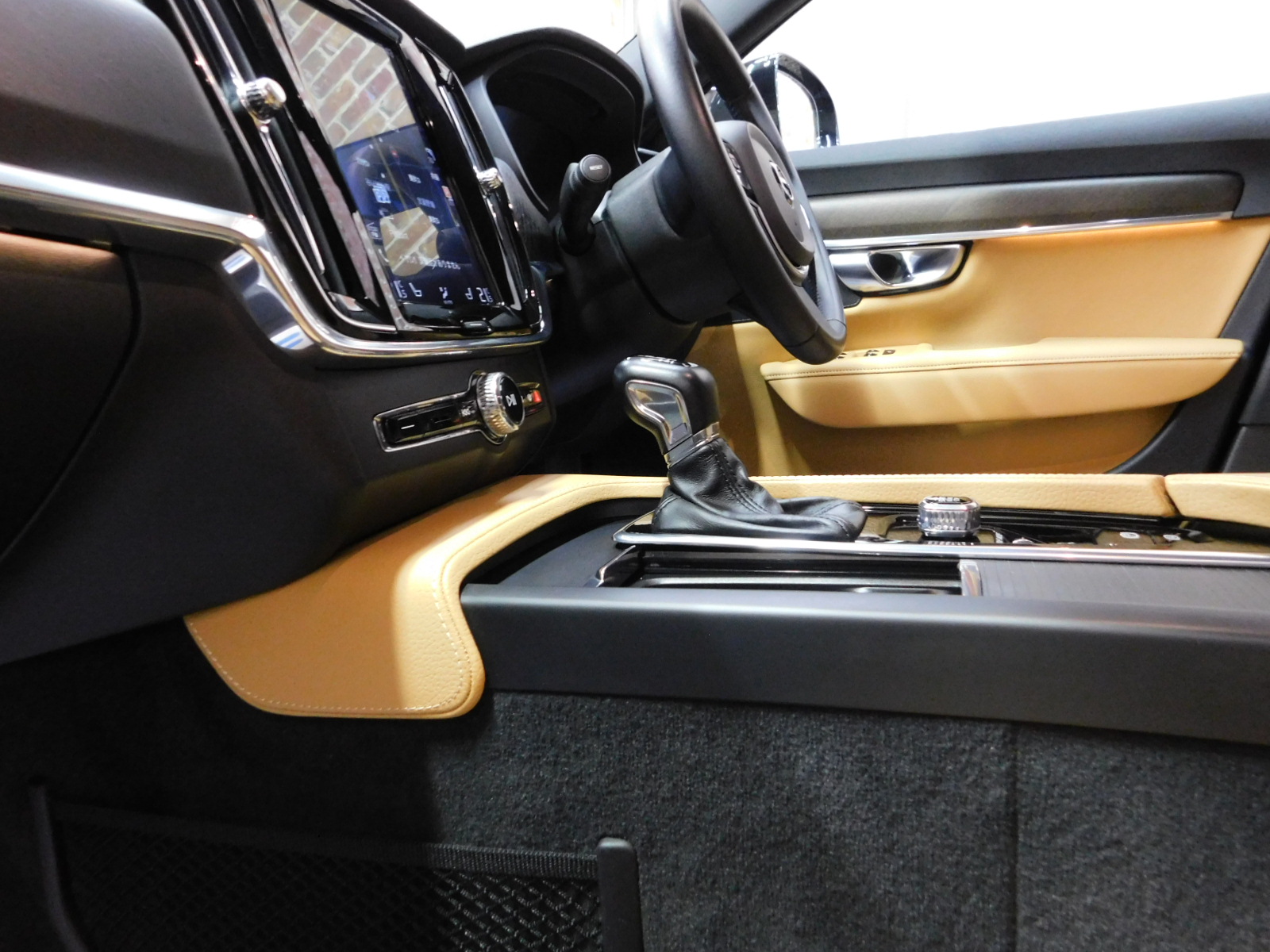 V90クロスカントリー 2019/R01