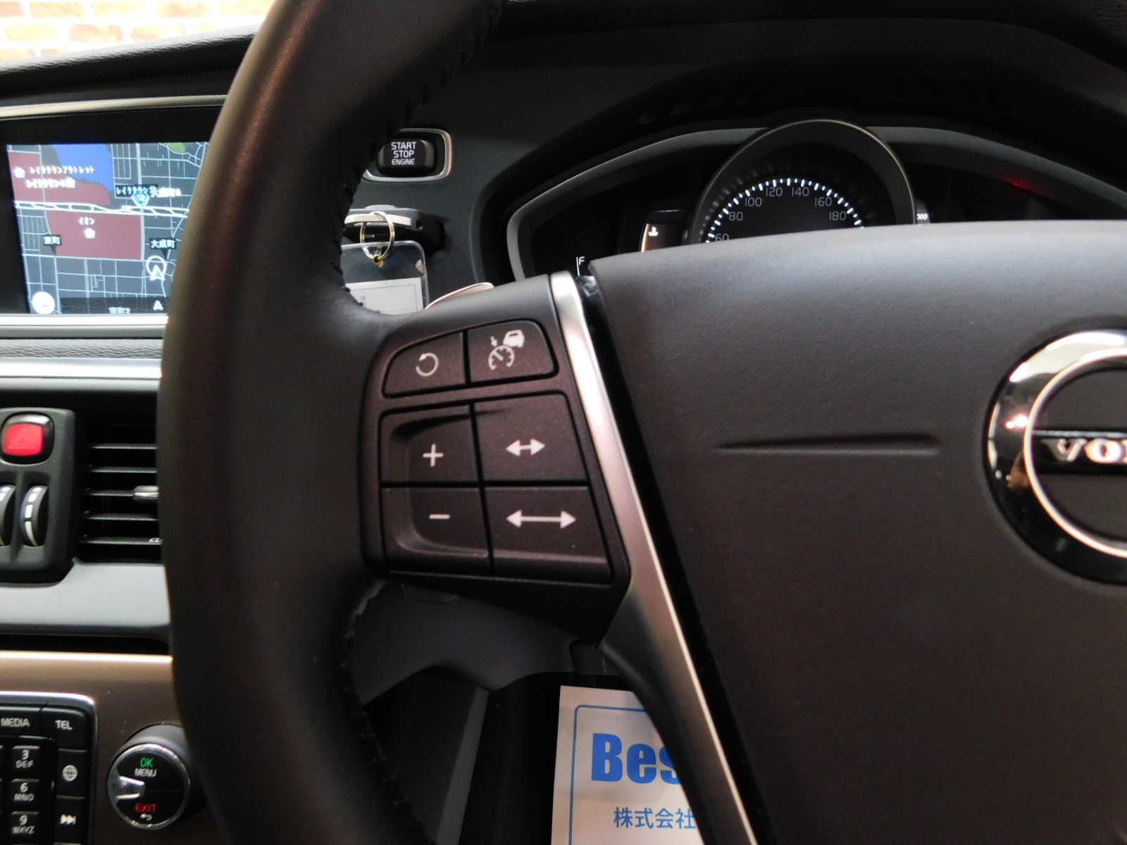 V40クロスカントリー 2016/H28