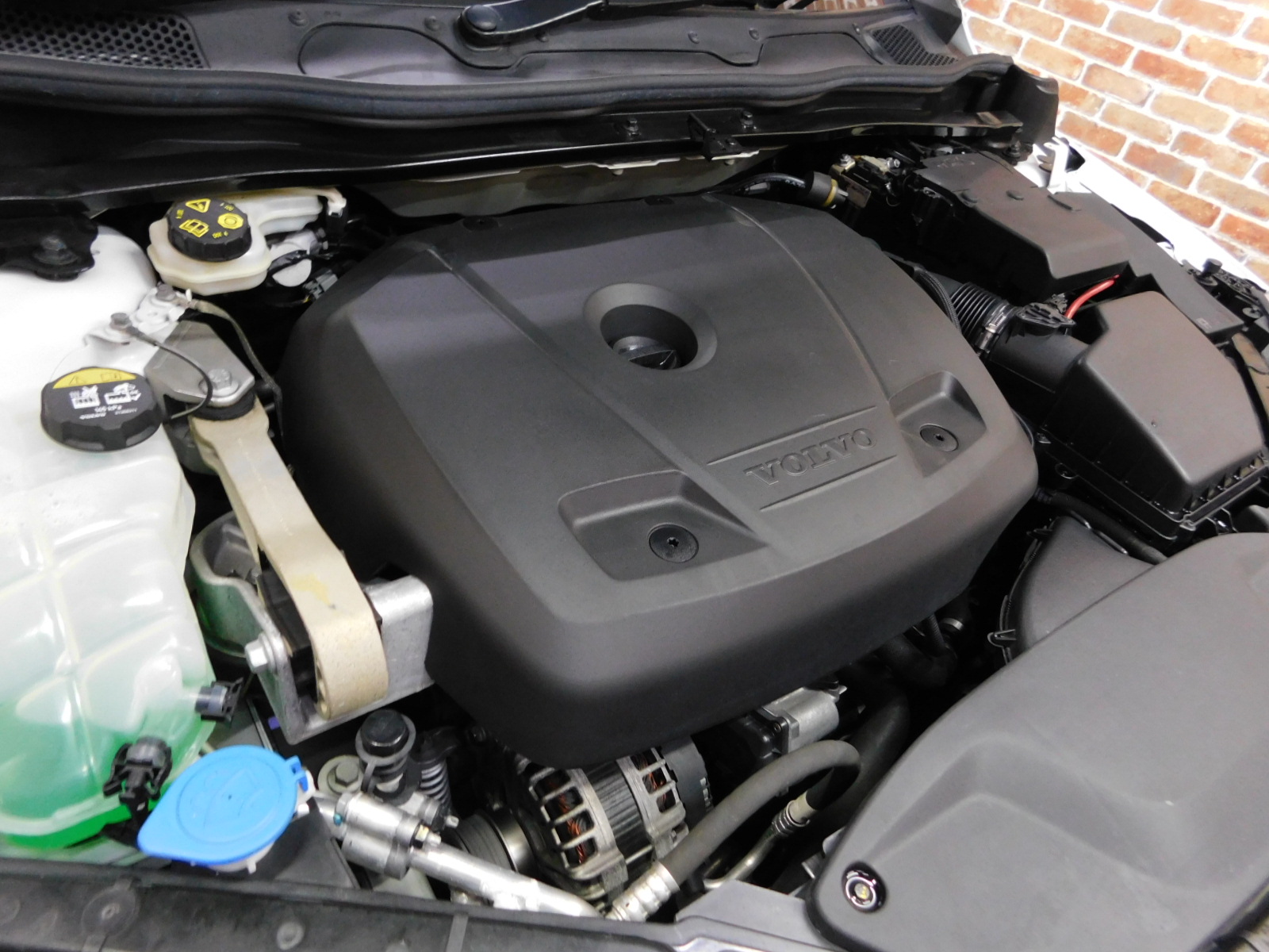 V40クロスカントリー 2016/H28